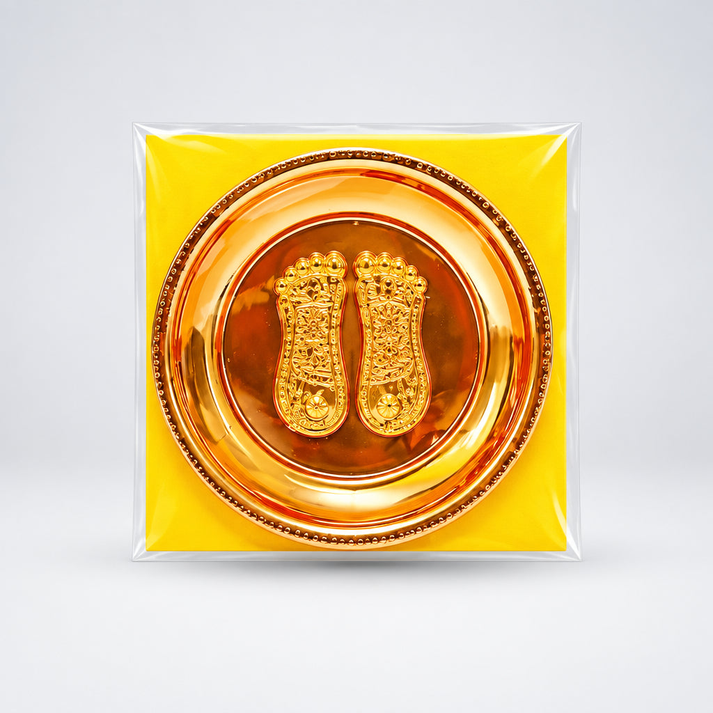 Amber-colored light bulb in packaging on a white background
